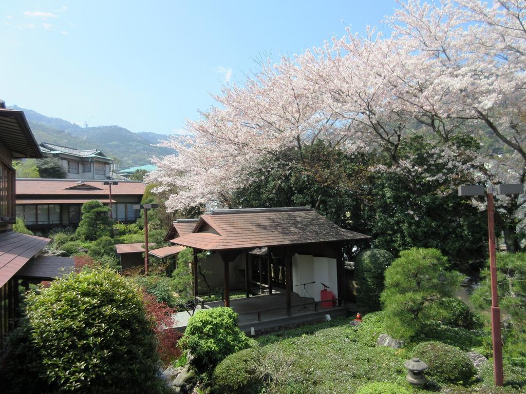 ホテル あたみ石亭 別邸 桜岡茶寮 熱海市 エクステリア 写真
