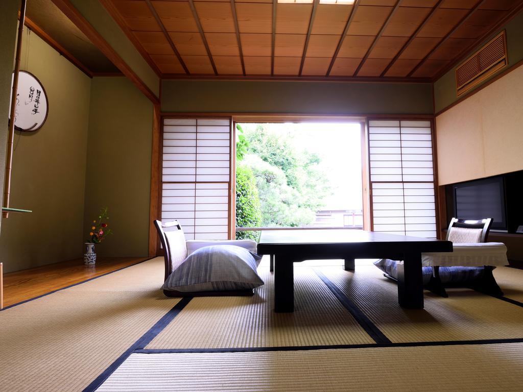ホテル あたみ石亭 別邸 桜岡茶寮 熱海市 部屋 写真